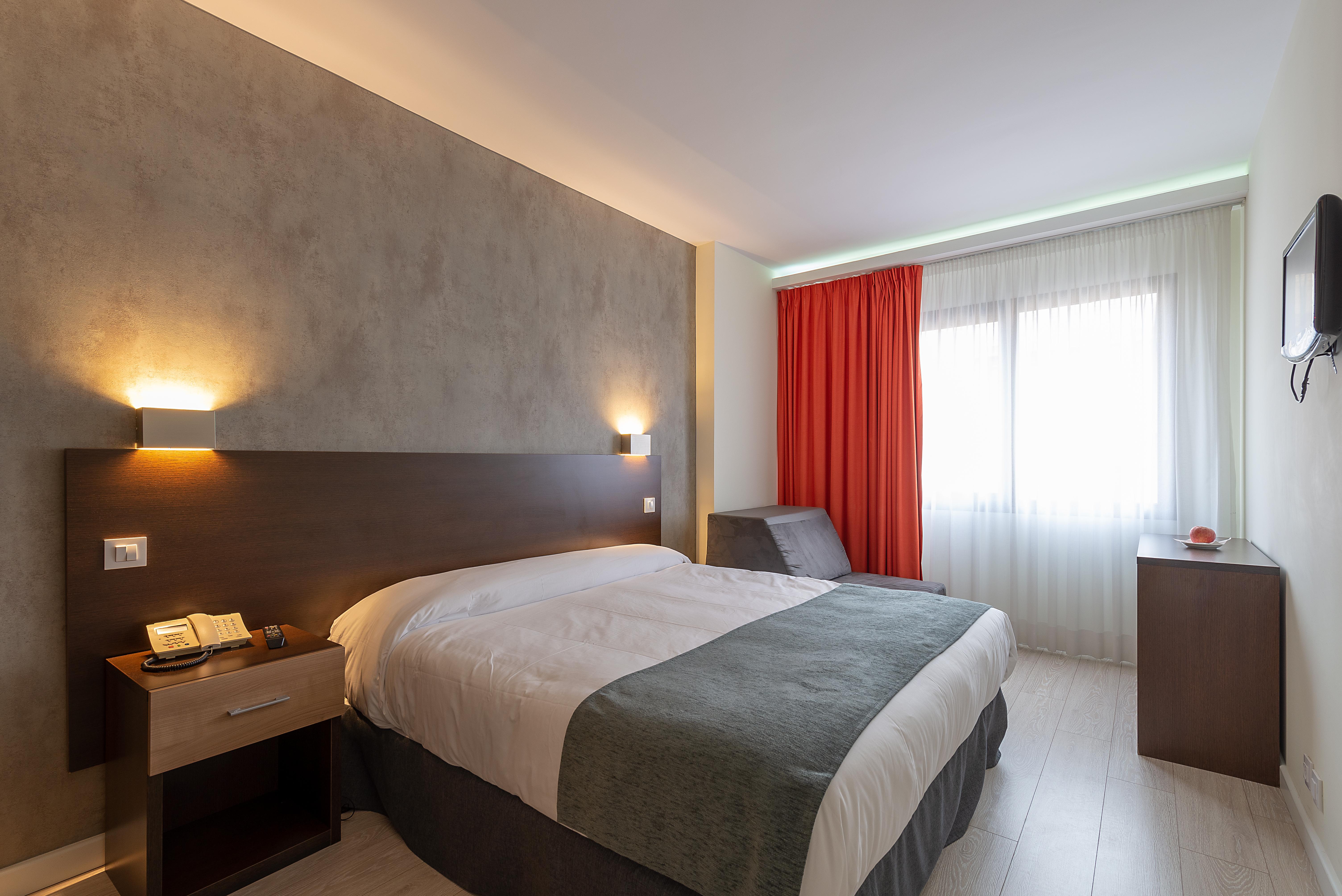 Apartamentos Recoletos Madrid Eksteriør bilde