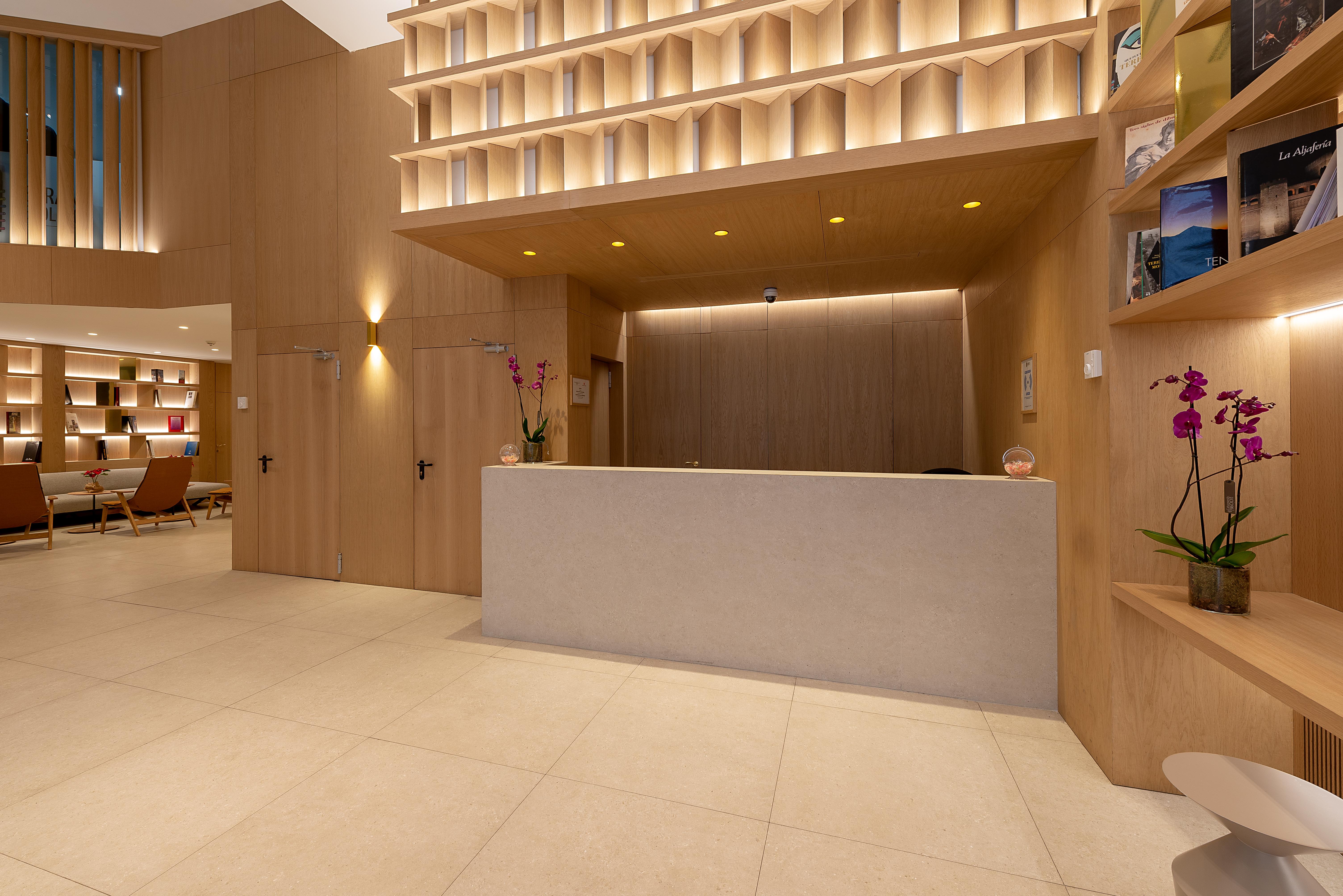 Apartamentos Recoletos Madrid Eksteriør bilde