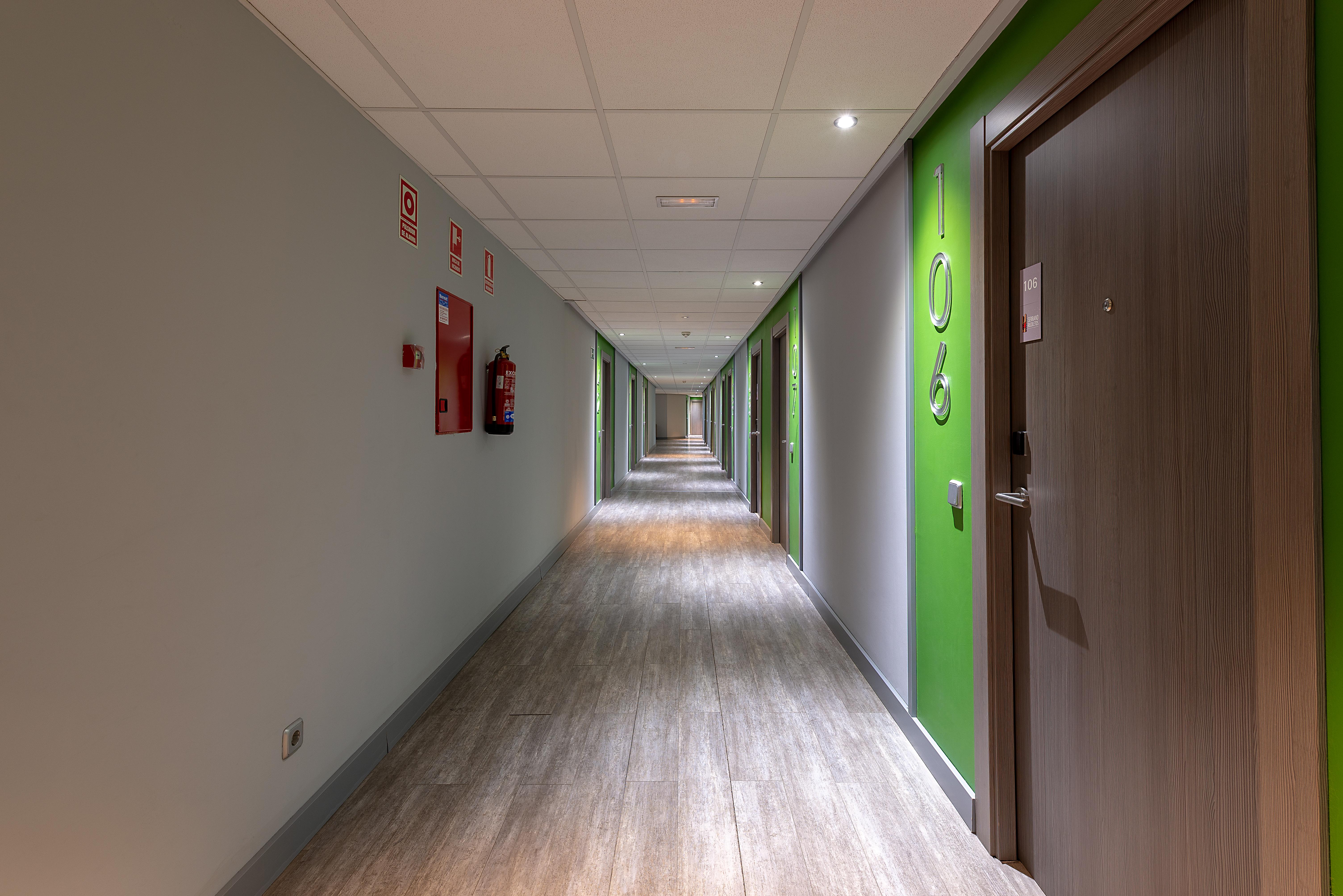 Apartamentos Recoletos Madrid Eksteriør bilde