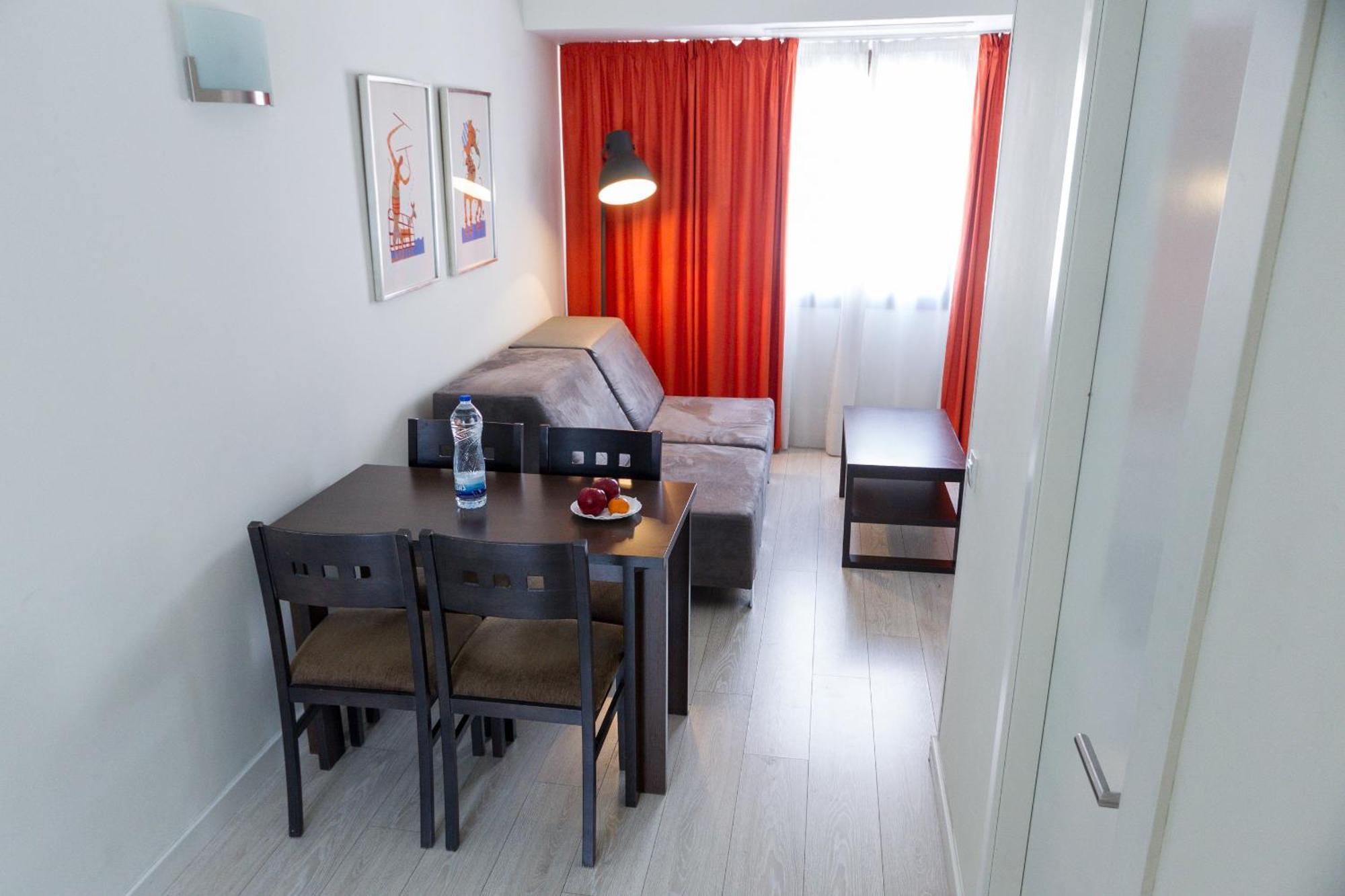 Apartamentos Recoletos Madrid Eksteriør bilde